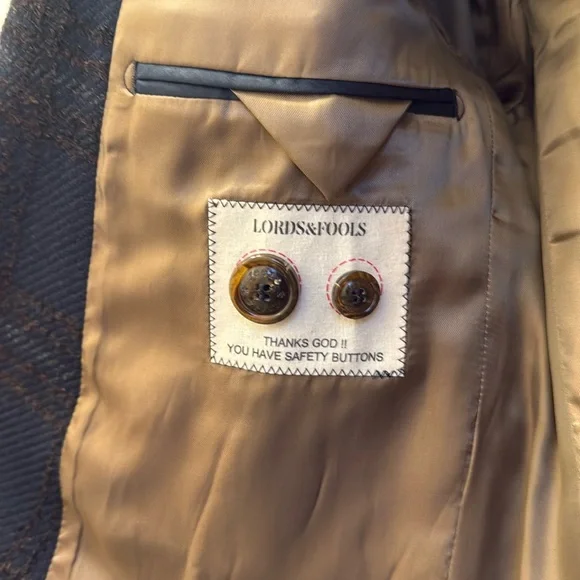 Lords & Fools Longcoat - Picture 8 of 15